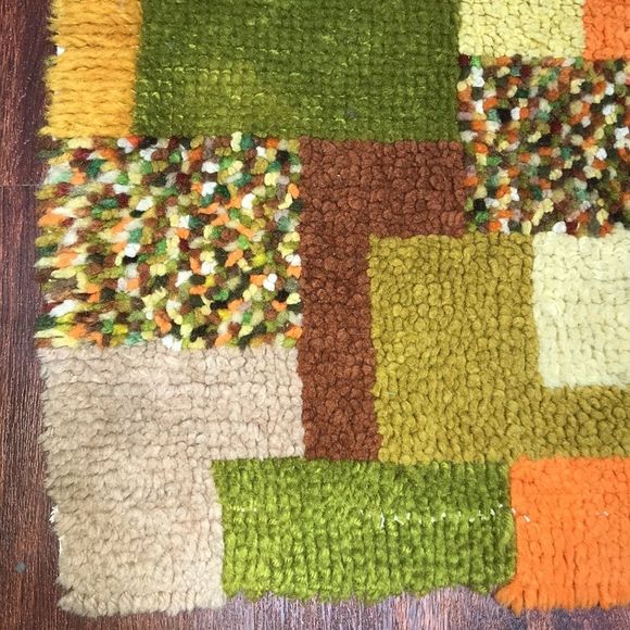 Vintage 60s handmade geometric rug / wall hanging - Picture 2 of 9